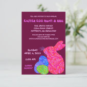 Roze bunny Easter Egg Hunt & BBQ Custom Invite Kaart (Staand voorkant)