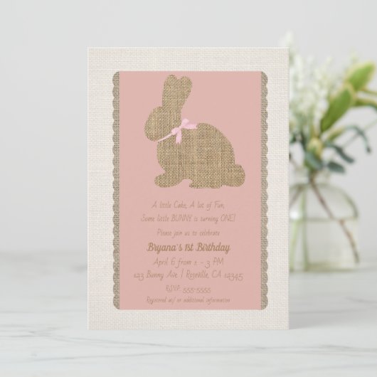 Roze & Burlap Rustiek konijn Pasen 1e verjaardag Kaart (Staand voorkant)