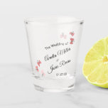 Roze Butterflies Garden Romantic Simple Wedding Shot Glas<br><div class="desc">Wedding Butterflies in Roze Illustratie voor een Gerechtelijke bruine bril</div>