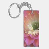 Roze cactus-bloem in de woestijn sleutelhanger (Voorkant Links)
