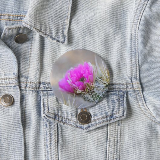 Roze cactus bloom ronde button 7,6 cm (In situ)