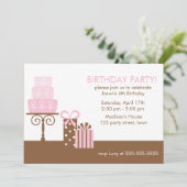 Roze Cake en Cadeaus Birthday Kaart (Staand voorkant)