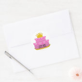 Roze Cake met kroongeboorte Ronde Sticker (Envelop)