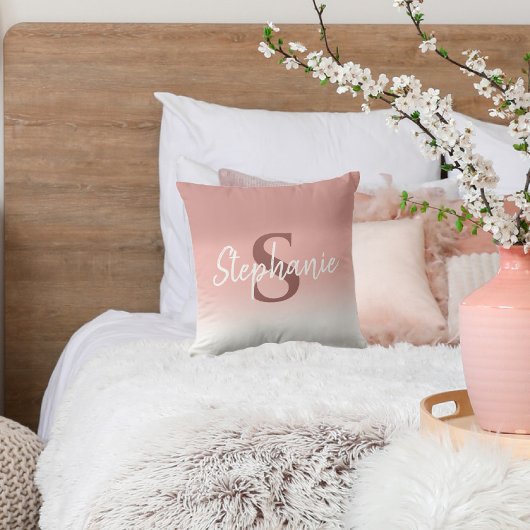 Roze Calligrafie Monogram Kussen