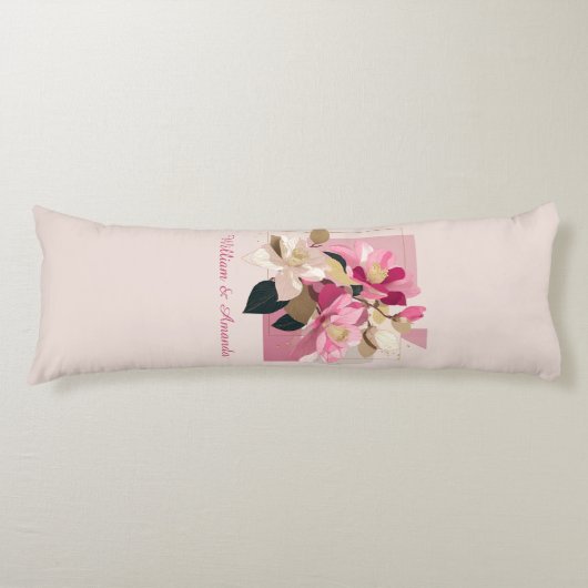 Roze Camellia Bloom Body Pillow Lichaamskussen (Voorkant)