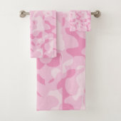 Roze Camo Bad Handdoek (Insitu)