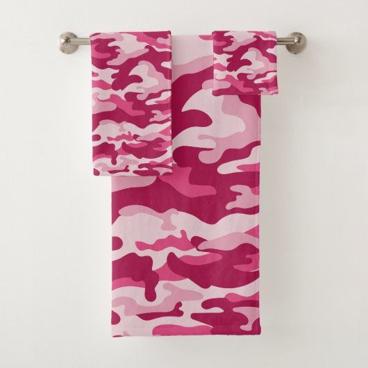 Roze Camouflage Bad Handdoek (Insitu)