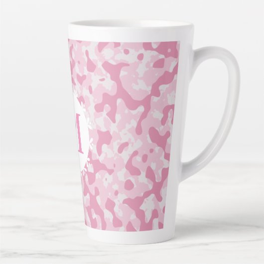 Roze Camouflage Monogram Initiaal Latte Mok (Rechts)