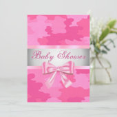 Roze Camouflage Roze strik Baby shower Uitnodiging (Staand voorkant)