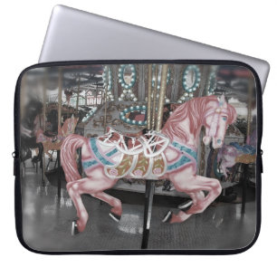Roze carrouselpaard laptop sleeve