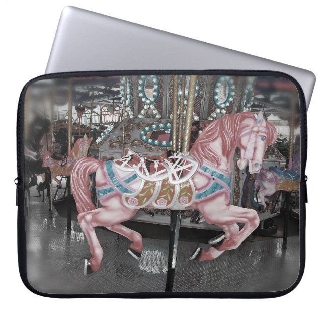 Roze carrouselpaard laptop sleeve (Voorkant)