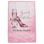 Roze Champaigne Glas Verouderd Tot Perfecte Verjaa Medium Cadeauzakje (Voorkant)