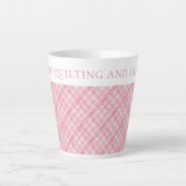 ROZE CHECK QUILT Latte Mok + Tekst (Voorkant)