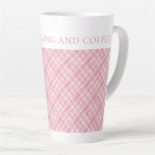 ROZE CHECK QUILT Tall Latte Mok + Tekst / Blush (Rechterhoek)