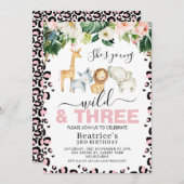 Roze Cheetah Print Young Wild and Three Birthday Kaart (Voorkant / Achterkant)