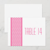 Roze Chevron Border Table Number Briefkaart (Voorkant / Achterkant)