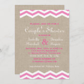 Roze Chevrons op Burlap Couple's Shower Invite Kaart (Voorkant / Achterkant)