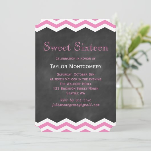 Roze Chevrons op het karton Sweet Sixteen Invite Kaart (Staand voorkant)