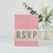 Roze Chic Chevron RSVP Briefkaart (Staand voorkant)
