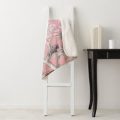 Roze Chinoiserie Sherpa Deken (In situ)