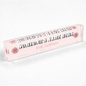 Roze Clover Ribbon van Kenneth Yoncich Naambordje