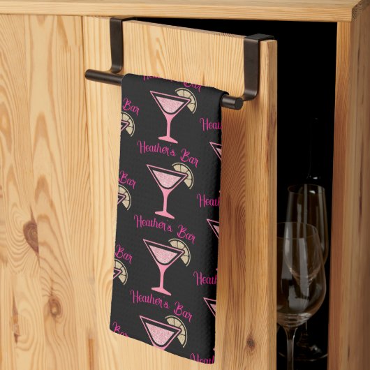 Roze Cocktail Gepersonaliseerde Bar Handdoek (Derde Gevouwen)