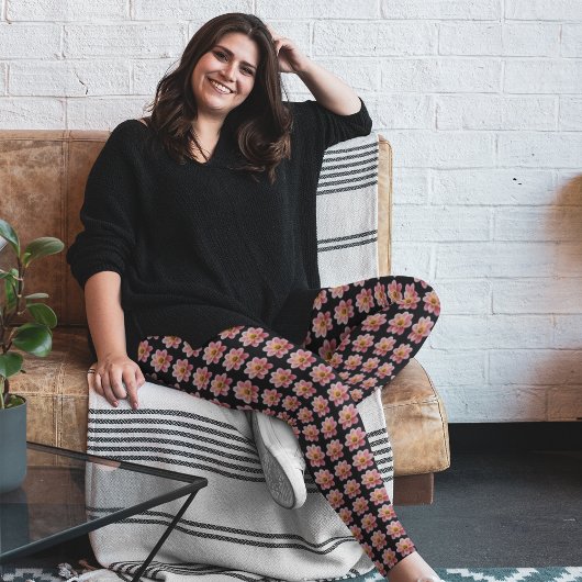 Roze Collarette Dahlia Floral Pattern on Black Leggings