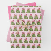 Roze Coquette Bow Christmas Tree Wrapping Paper (In situ)