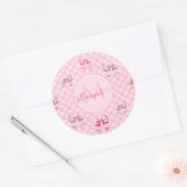 Roze Coquette Bow dambord Ronde Sticker (Envelop)