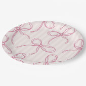 Roze Coquette Bow Pastel Gestreepte Tafel Decor Papieren Bordje (Gekanteld)