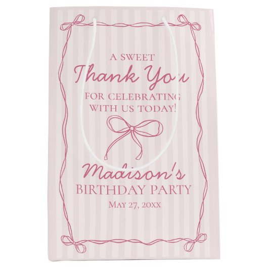 Roze Coquette Bow Pastel Gestreepte Verjaardagsgun Medium Cadeauzakje (Voorkant)