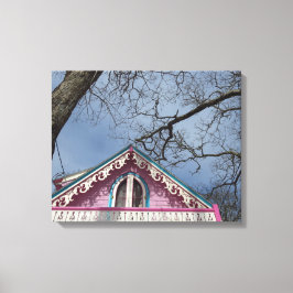 Roze Cottage Dramatic Sky - Martha's wijntuin Canvas Afdruk