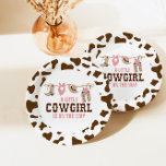 Roze Cowgirl Western Baby shower Papieren Bordje<br><div class="desc">Een klein meisje is onderweg. Roze Western Cowgirl,  het baby shower met roze vlecht.</div>