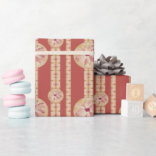 Roze crème en Rozen Floral Cadeaupapier (Baby Shower)