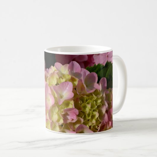 Roze Crème Hydrangeas geel roze groen bloemig Koffiemok (Voorkant rechts)