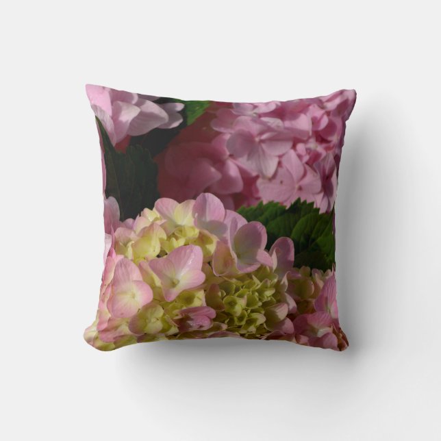 Roze Crème Hydrangeas geel roze groen bloemig Kussen (Voorkant)