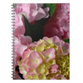 Roze Crème Hydrangeas geel roze groen bloemig Notitieboek (Voorkant)
