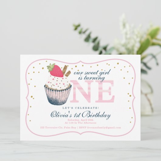 Roze Cupcake 1e verjaardag uitnodiging – Sweet Gir (Staand voorkant)