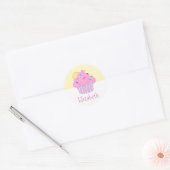 Roze cupcake gele hartjes naam schattige moderne s ronde sticker (Envelop)