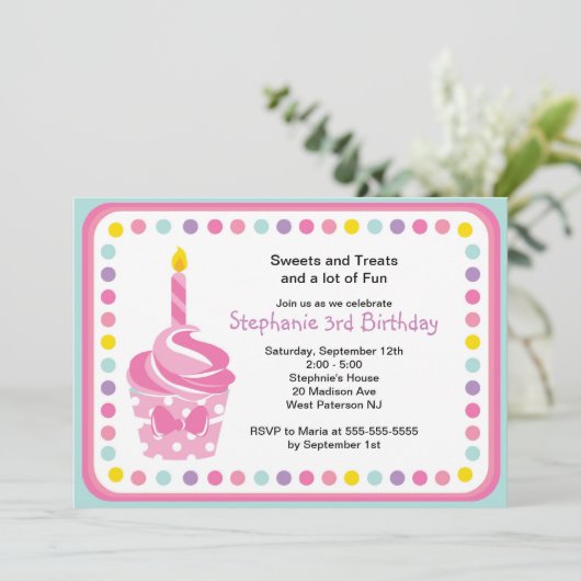 Roze Cupcake Girls 1e verjaardag Uitnodiging (Staand voorkant)