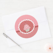 Roze cupcake-ontwerp ronde sticker (Envelop)