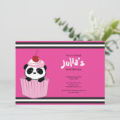Roze Cupcake Panda Birthday Party Invitation Kaart (Staand voorkant)
