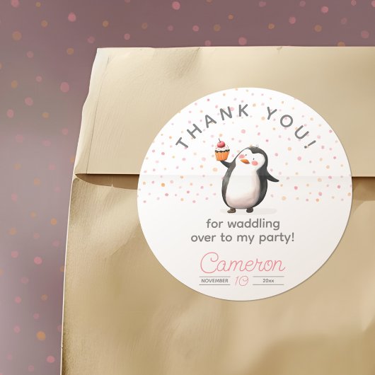 Roze cupcake pinguïn viering meisje verjaardag ronde sticker