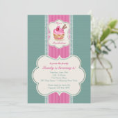 Roze Cupcake Uitnodiging (Staand voorkant)