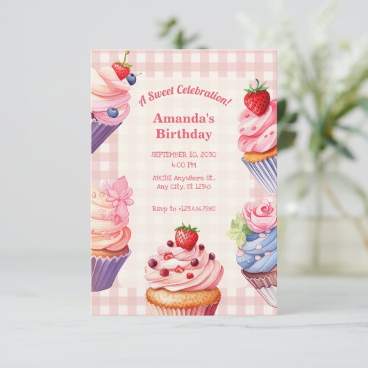 Roze cupcake verjaardag kaart (Staand voorkant)