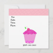 Roze Cupcake Verjaardagsuitnodiging Kaart (Achterkant)