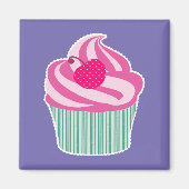 Roze cupcake WIth Polka Dot Cherry Magneet (Voorkant)