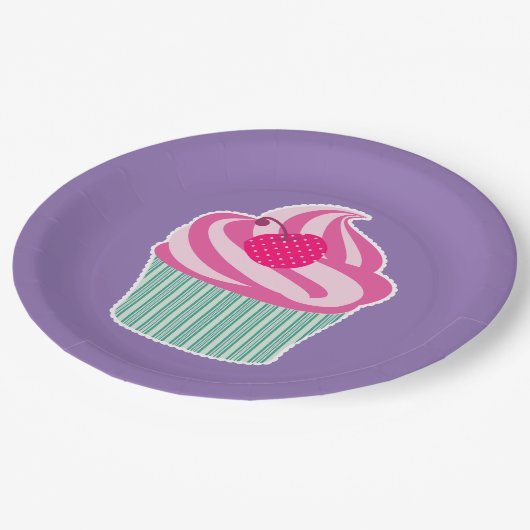 Roze cupcake WIth Polka Dot Cherry Papieren Bordje (Gekanteld)