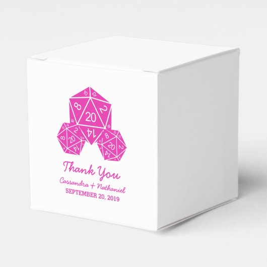 Roze D20 Dice Wedding Favor Boxes Bedankdoosjes (Voorkant Zijde)