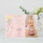 Roze Daisies Ballonnen Sommige Konijntje 1e Verjaa Kaart (Staand voorkant)